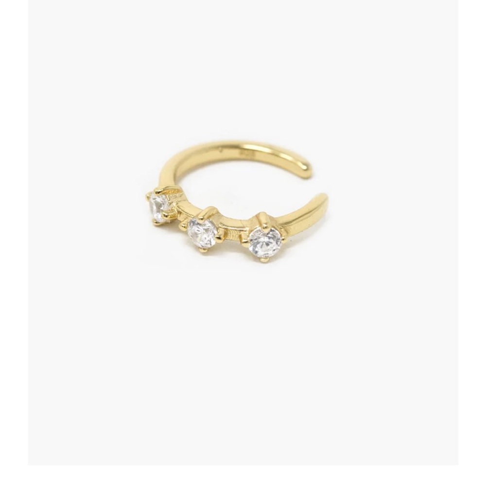Cupcakes & Cashmere Yara Ear Cuff